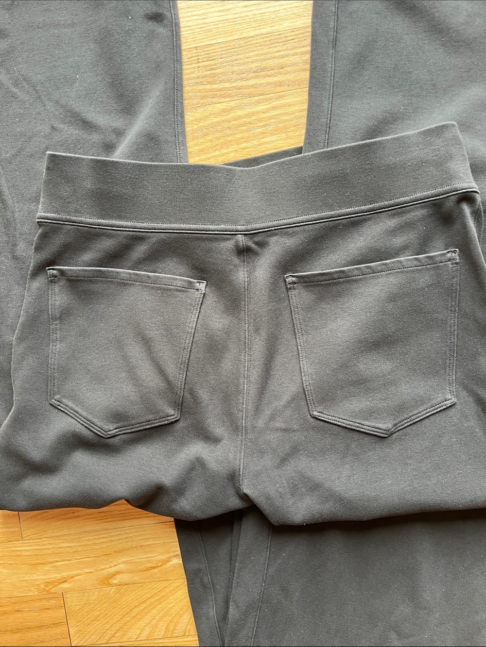 Duluth Trading Co women’s Black Pull-On Joggers size M x 33 ; 2 pair for $25 - Picture 3 of 3